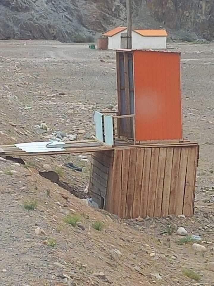 Мансардтай 00 Гэнүү 🤣

Үнэхээр үсрэнгүй хөгжиж байнаа 
Монгол минь 😬🤪