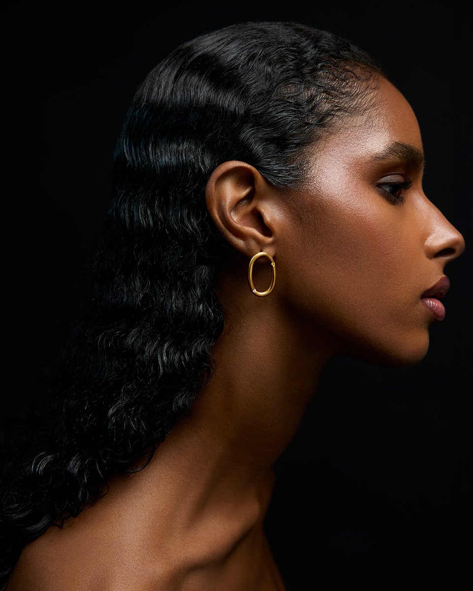 filmcru_'s tweet image. #CrüLüv • Hiiii, I'm @myeshaevon; Creativity has always been a part of my life. Growing up in Cleveland, Ohio, in a family of artists, I witnessed firsthand how creative......
Read the full feature 🔗 bit.ly/Myesha-Evon
#CrüLüvWednesday🎗 #Filmcrü 🖤 #GoingFarTogether ♻️