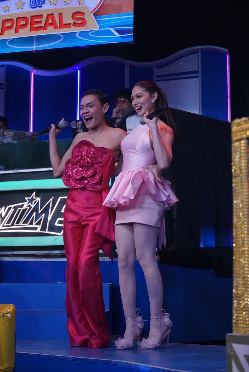 It's Showtime tweet media