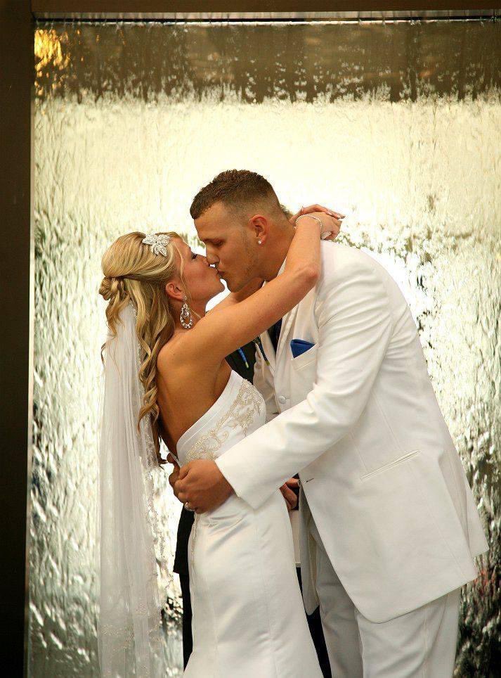 HAPPY 15th ANNIVERSARY to my Rock, my Day 1, my Biggest Supporter, my Ride or Die, my Babies Momma, the Love of my Life, my BEAUTIFUL Wife!! I love you babe! 

🥂 here’s to Forever more!

#444