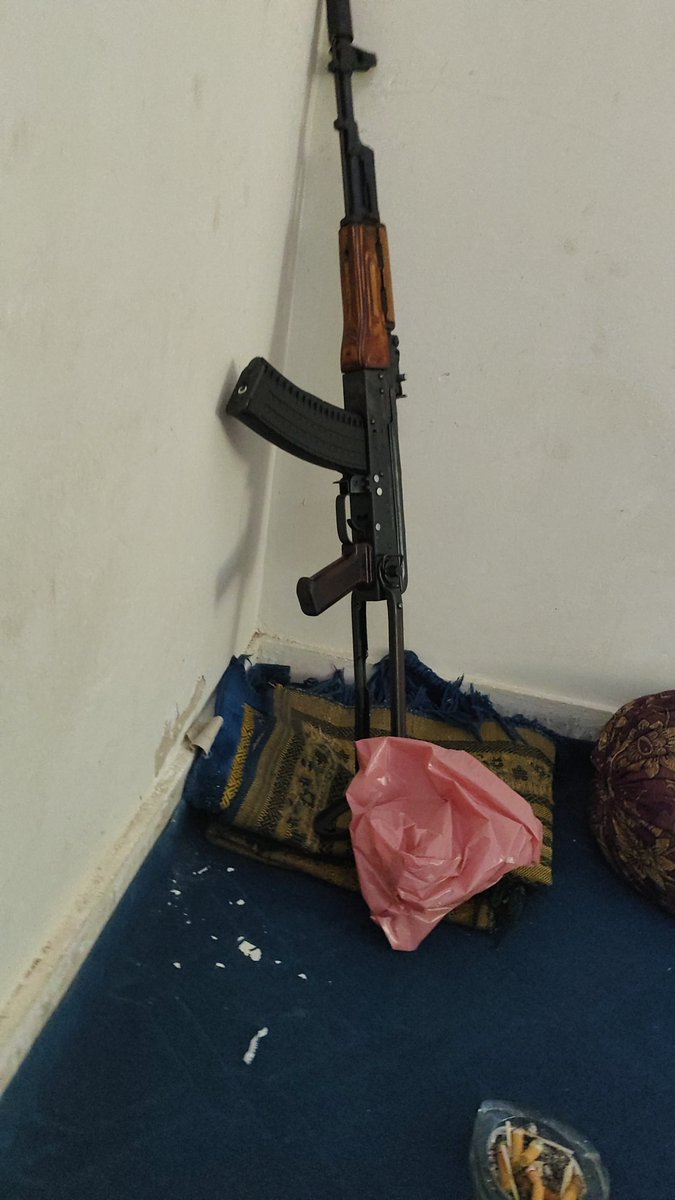 Share your photo of flower😂😘🌹🌹

#GalaxyAI