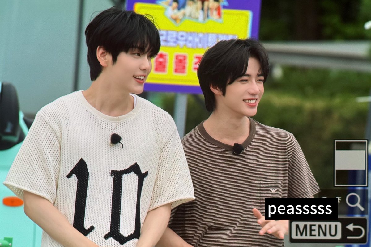 peassssssbg's tweet photo. 🤍🤎

#SOOBIN  #수빈  #スビン
#BEOMGYU #범규 #ボムギュ
#TOMORROW_X_TOGETHER #TXT
#단짝즈 https://t.co/JiOc7lLGpX