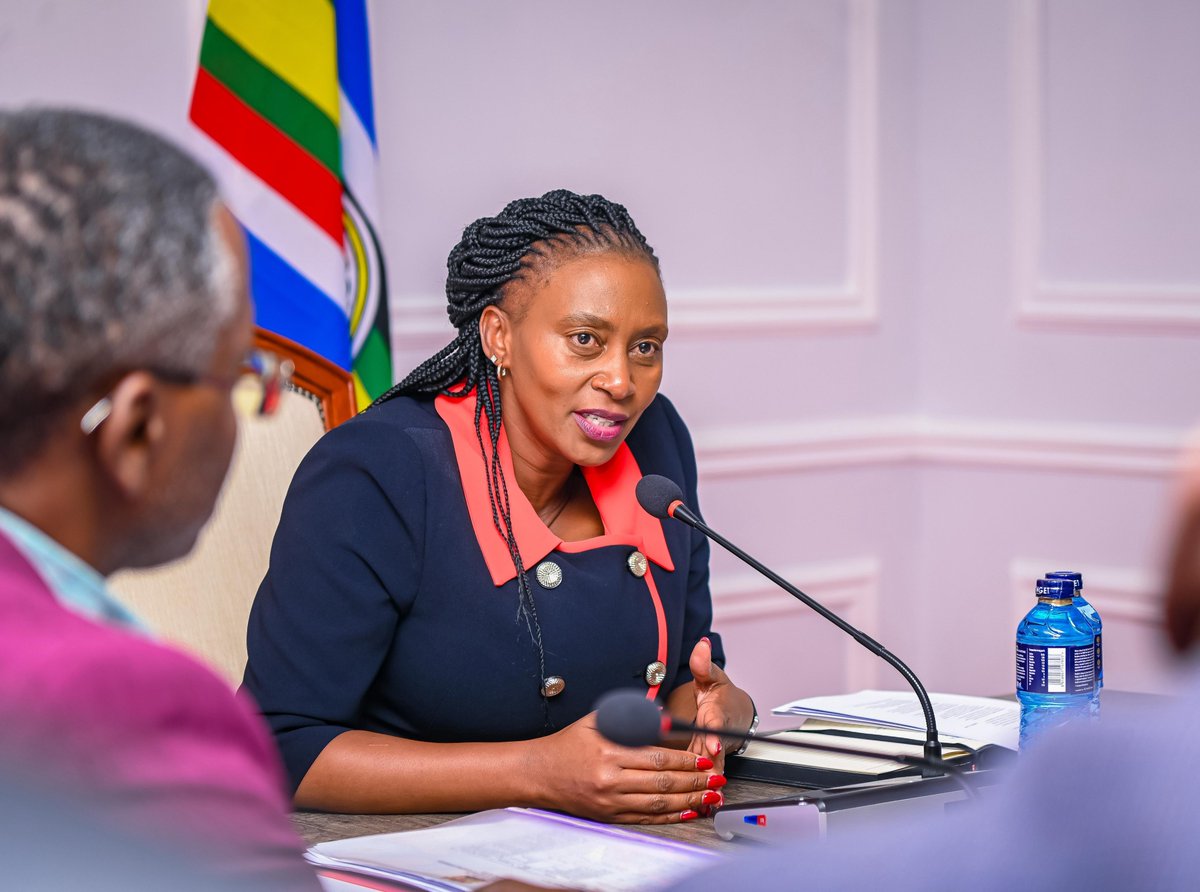 Amref_Kenya's tweet image. The Principal Secretary for Public Health and Professional Standard @psmuthoni, has called for enhanced coordination among development partners to ensure that all health investments in Kenya are strategic, impactful, and sustainable, particularly in light of shifting donor…
