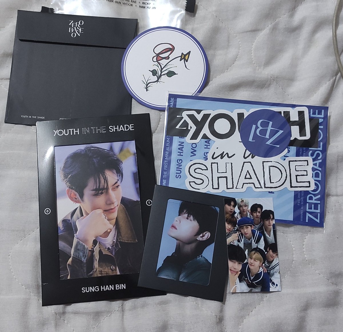 kevinmxon's tweet photo. ZEROBASEONE/ZB1 

Inclusões do Youth In The Shade Hanbin e Jiwoong.

– 40,00 + frete 

tag: zb1 zerobaseone jiwoong hanbin vendo venda troco troca compro https://t.co/fu80c5LEzS