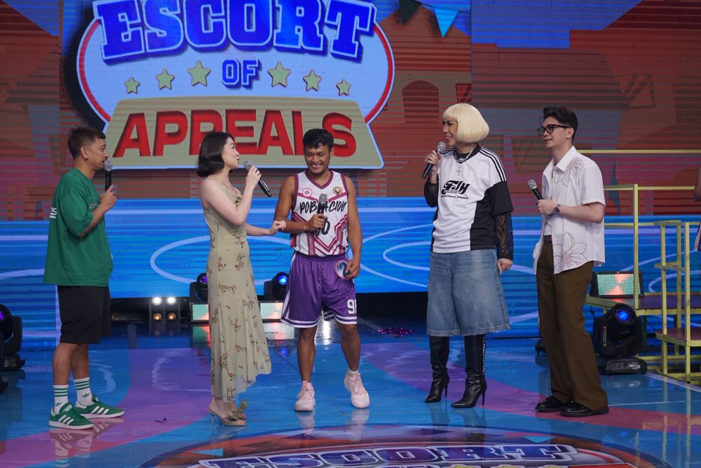 It's Showtime tweet media