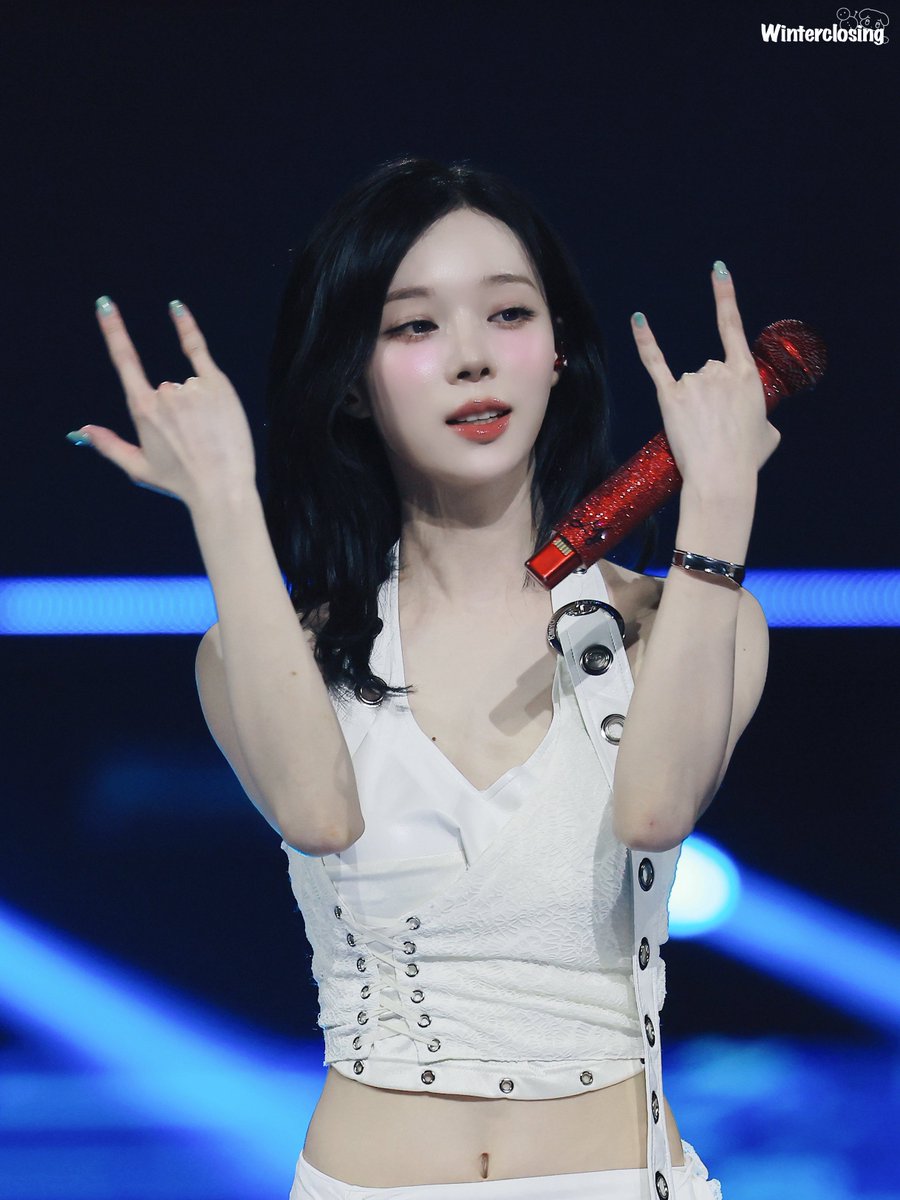 kwtclosing0101's tweet image. 250619 Myk festa

#aespa  #æspa #에스파 
#WINTER #윈터