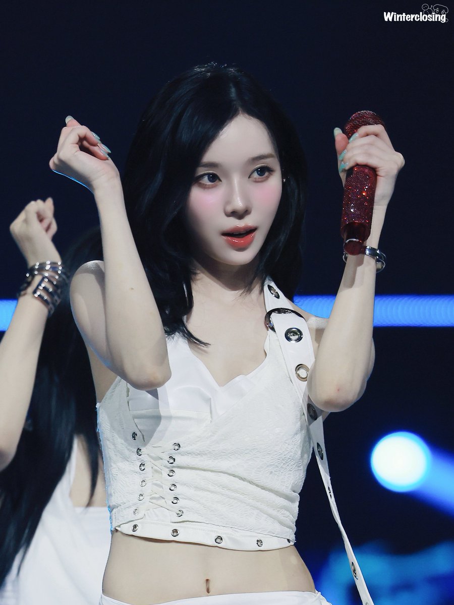 kwtclosing0101's tweet image. 250619 Myk festa

#aespa  #æspa #에스파 
#WINTER #윈터