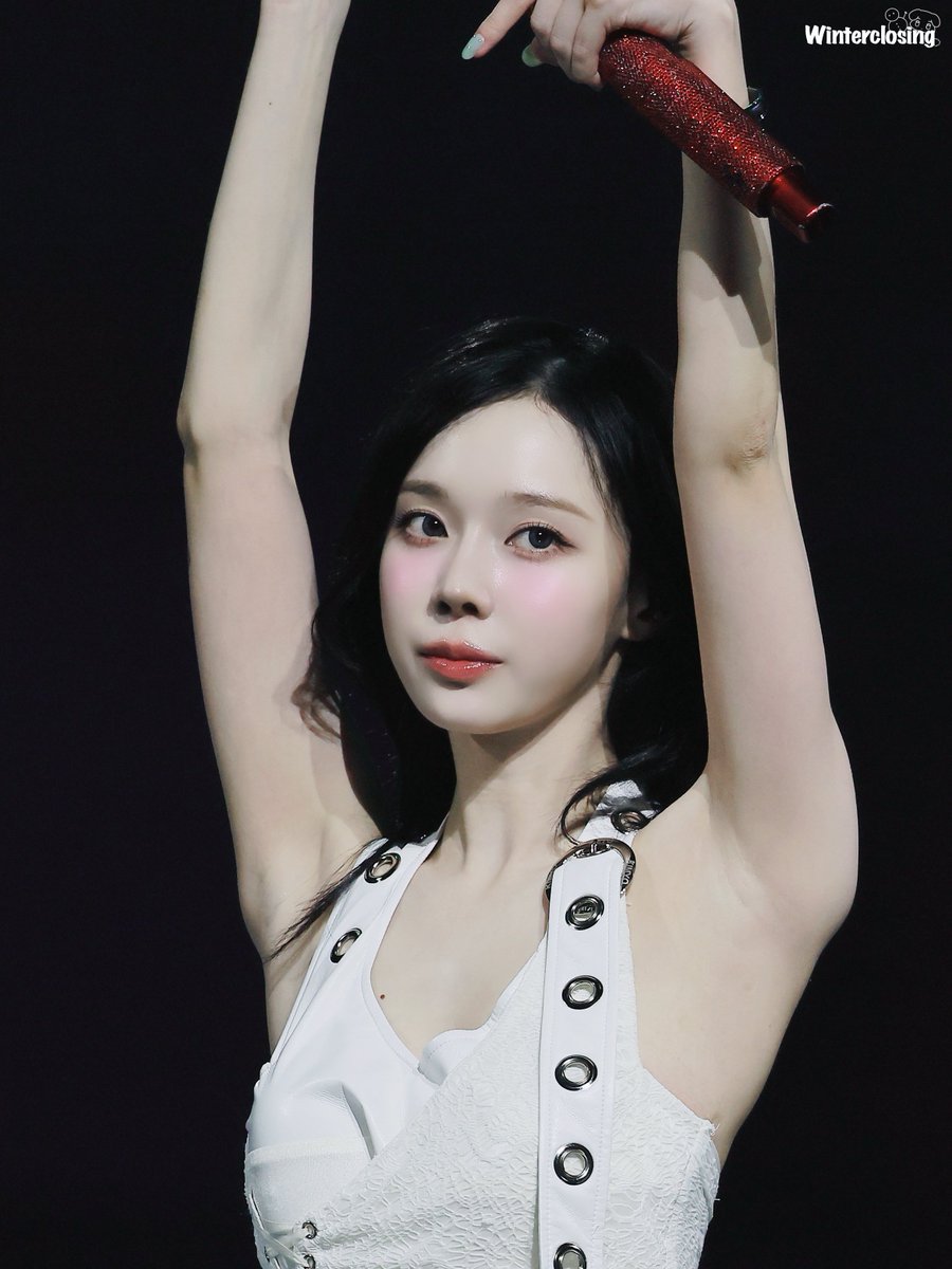 kwtclosing0101's tweet image. 250619 Myk festa

#aespa  #æspa #에스파 
#WINTER #윈터