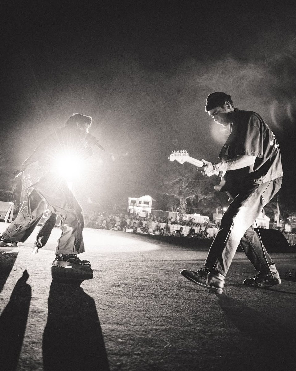 bahamachucks ig

Two nighter headlining @ prambananjazz w oppa @ eajpark
🔗instagram.com/p/DL6cg44OLBQ