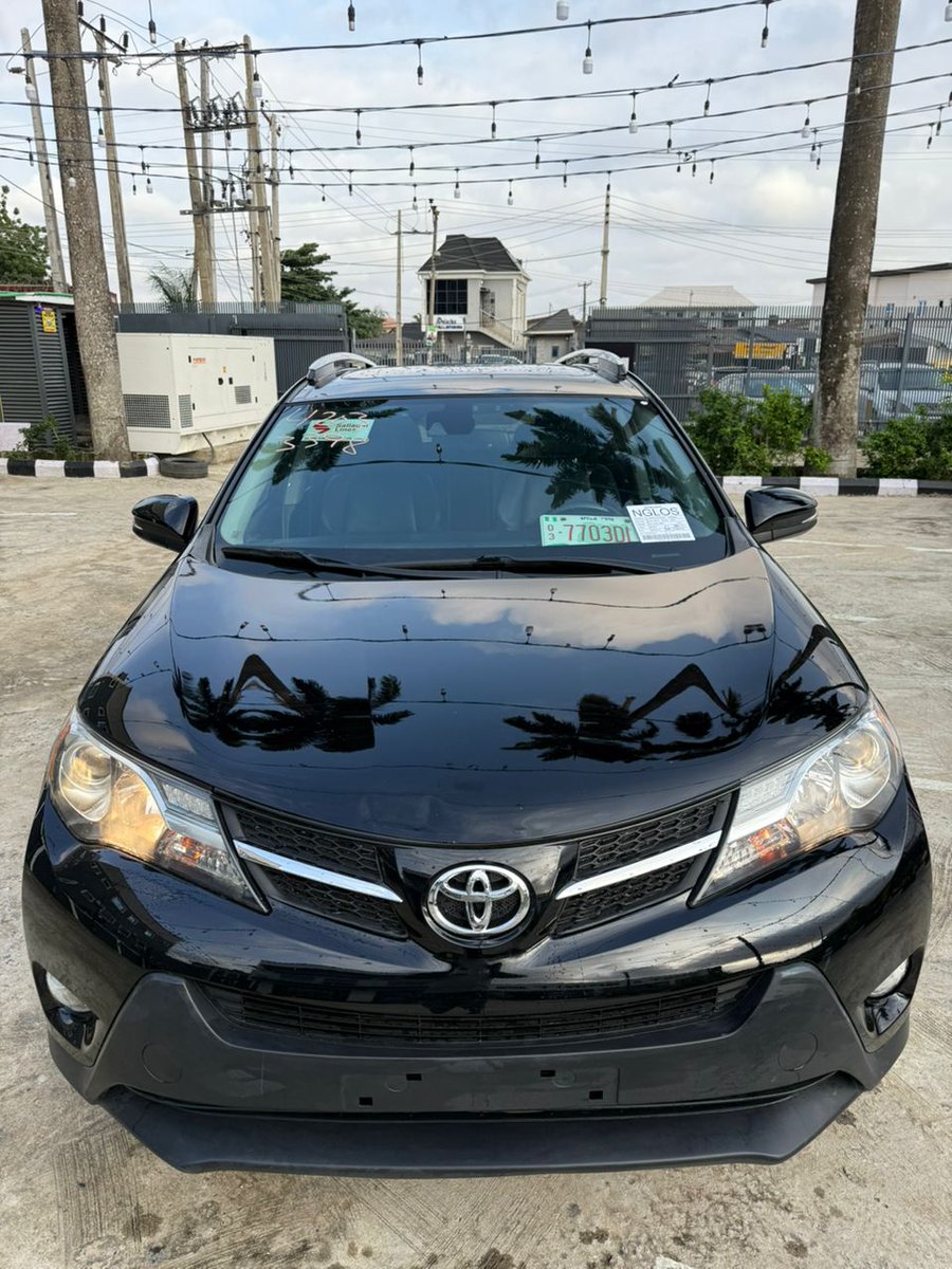 JojoAutos's tweet image. UPDATE‼️UPDATE‼️UPDATE ‼️
Dont sleep on this♨️ !!!!
*I Have Tokunbo Toyota RAV4 2015 Limited Edition* 🔥🔥🔥🔥
*✅Thumbstart*
*✅Accident Free*
*✅Sunroof*
*✅Leather Seat*
Price 25M ONLY
Location- lagos