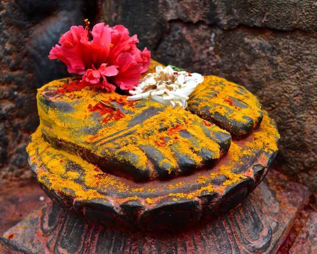 गुरू पूर्णिमा:गुरू ब्रह्मा गुरू विष्णु, गुरु देवो महेश्वरा गुरु साक्षात परब्रह्म, तस्मै श्री गुरुवे नमः।  🙌🌹🙌

गुरु पूर्णिमा की बहुत शुभकामनाएँ 🙏 #GuruPoornima #Guru