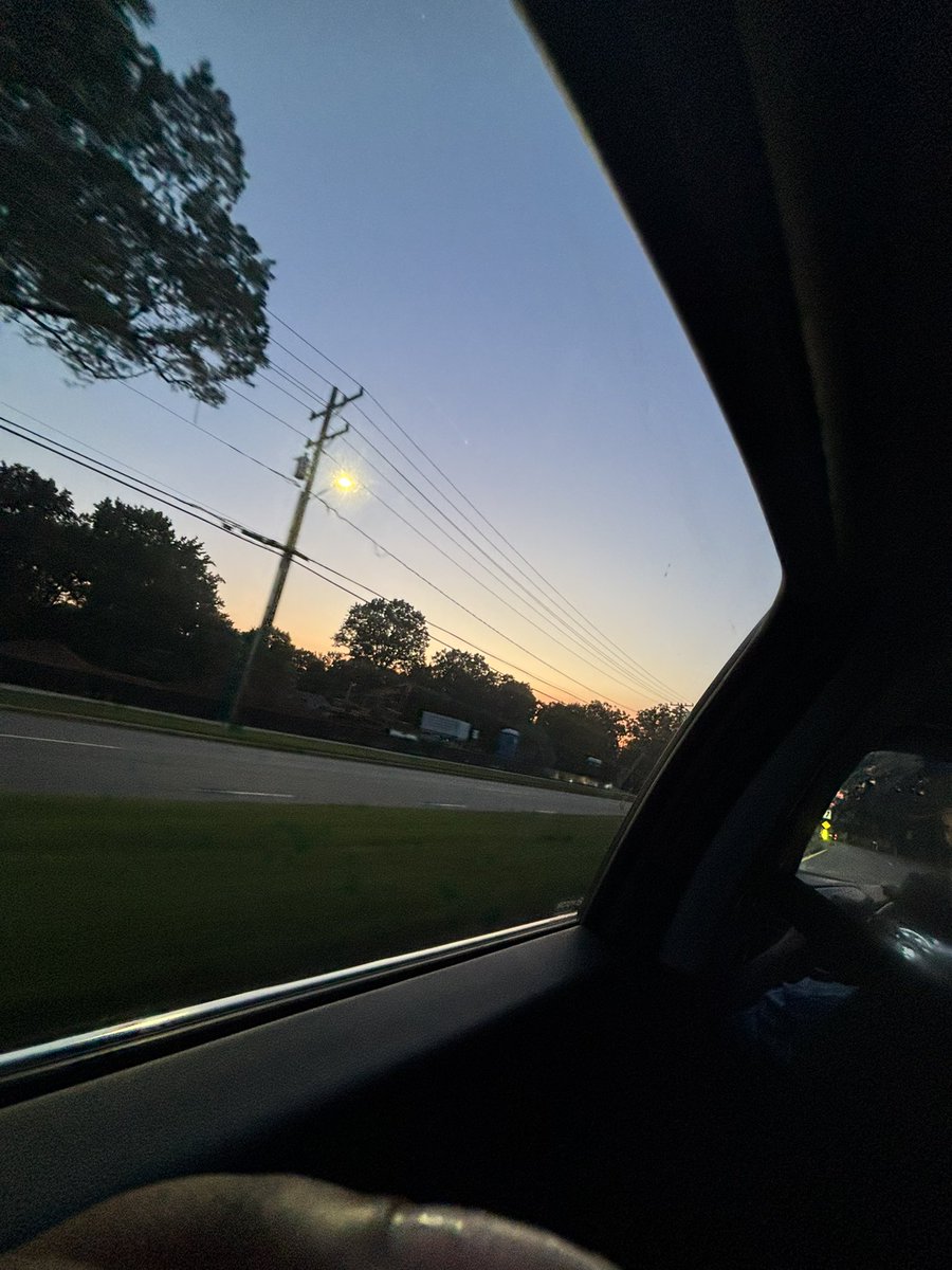 cocobutter12371's tweet image. Bro the sky was hella pretty on July 4th 🤩