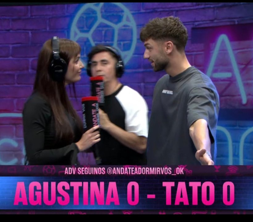 Cuando me preguntan cómo se conocieron mis padres, diré "Se conocieron en una fría noche de invierno, en un programa de stream, en dónde mi madre le voló el oje... A mí padre en el metegol, acabando así con su racha de victorias" #onlytato