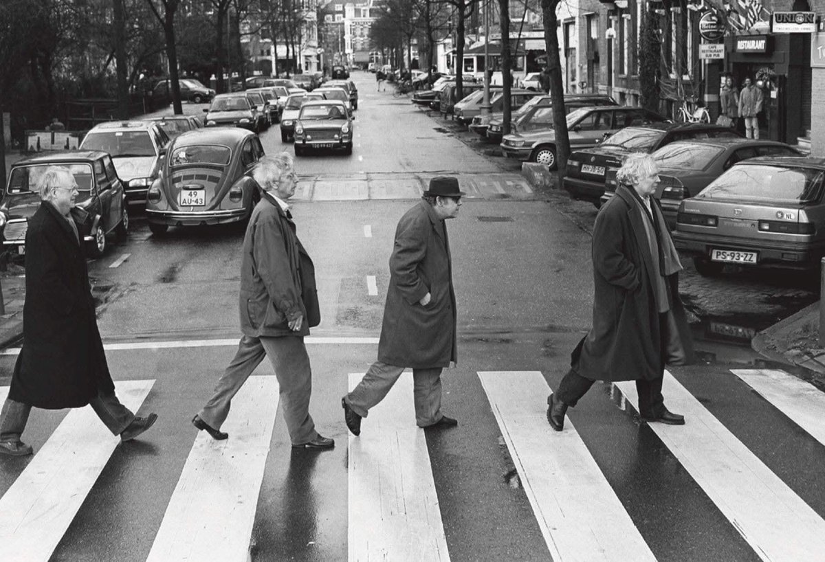 Louis Andriessen ~ Reinbert de Leeuw ~ Mischa Mengelberg ~ Peter Schat

(foto: Pieter Boersma (voor Donemus), Emmastraat Amsterdam, 1994)