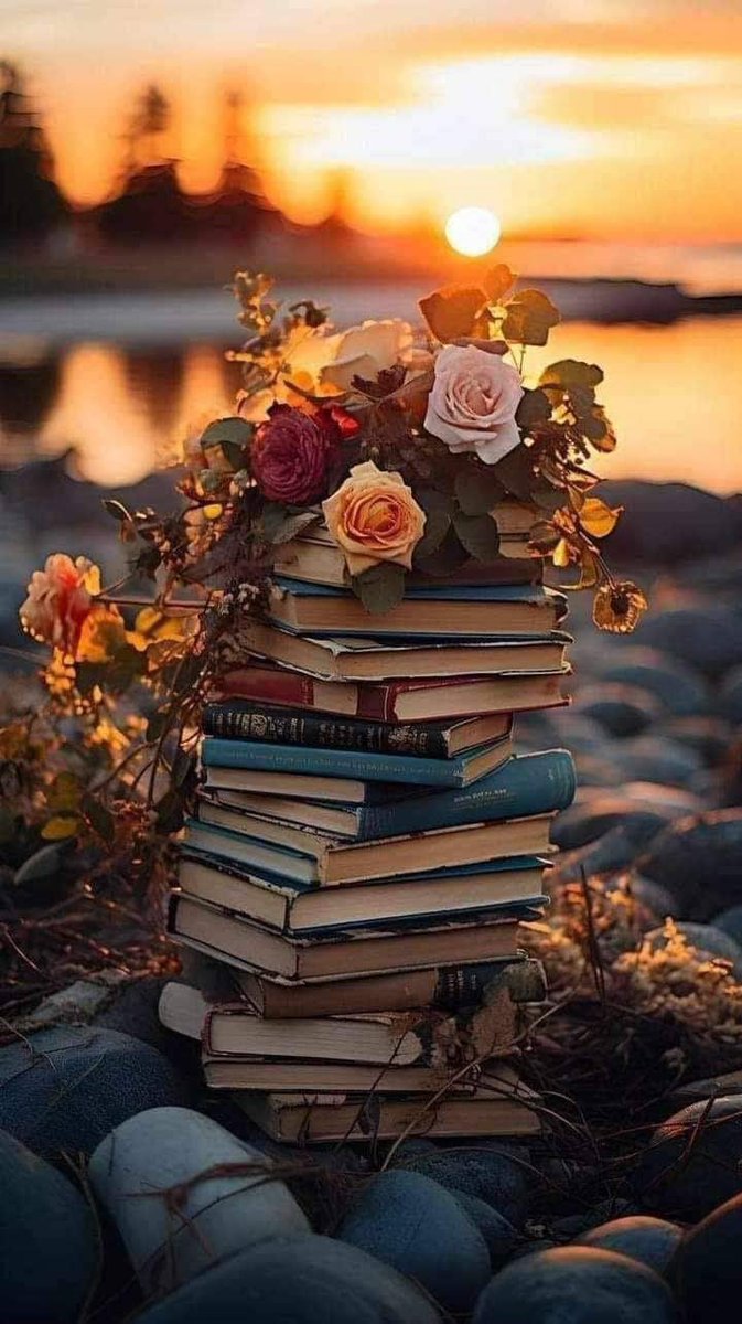 المواقف، والزمن، والناس يعطون دروساً أفضل من الكتب 🤍🕊️
