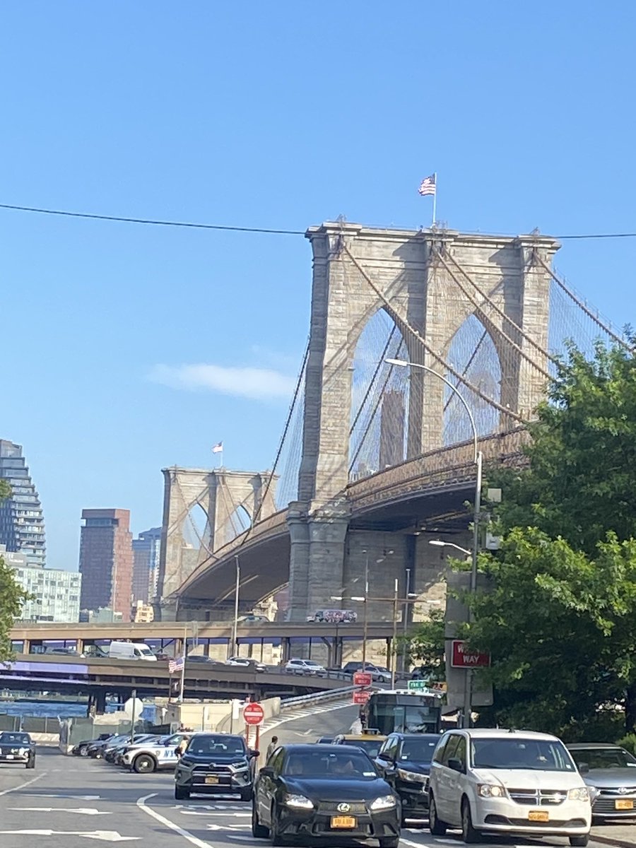 xXNTPXx's tweet photo. Boy I love NYC! https://t.co/WMedpvuZjU