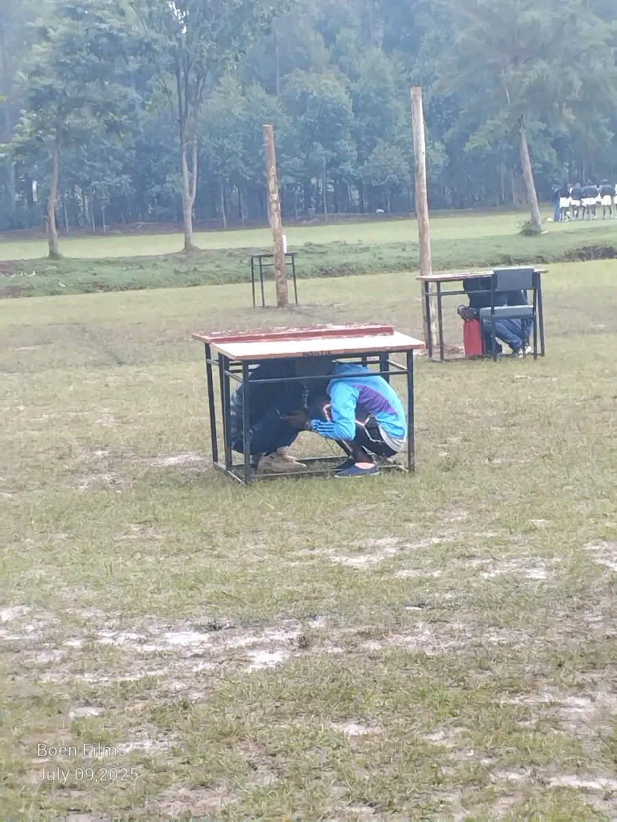 sgrn6d's tweet photo. Wareng High School is flooded this very early in the morning,the weather is not favorable so do playing ground
#RVSSSA https://t.co/aIi9BOlky6