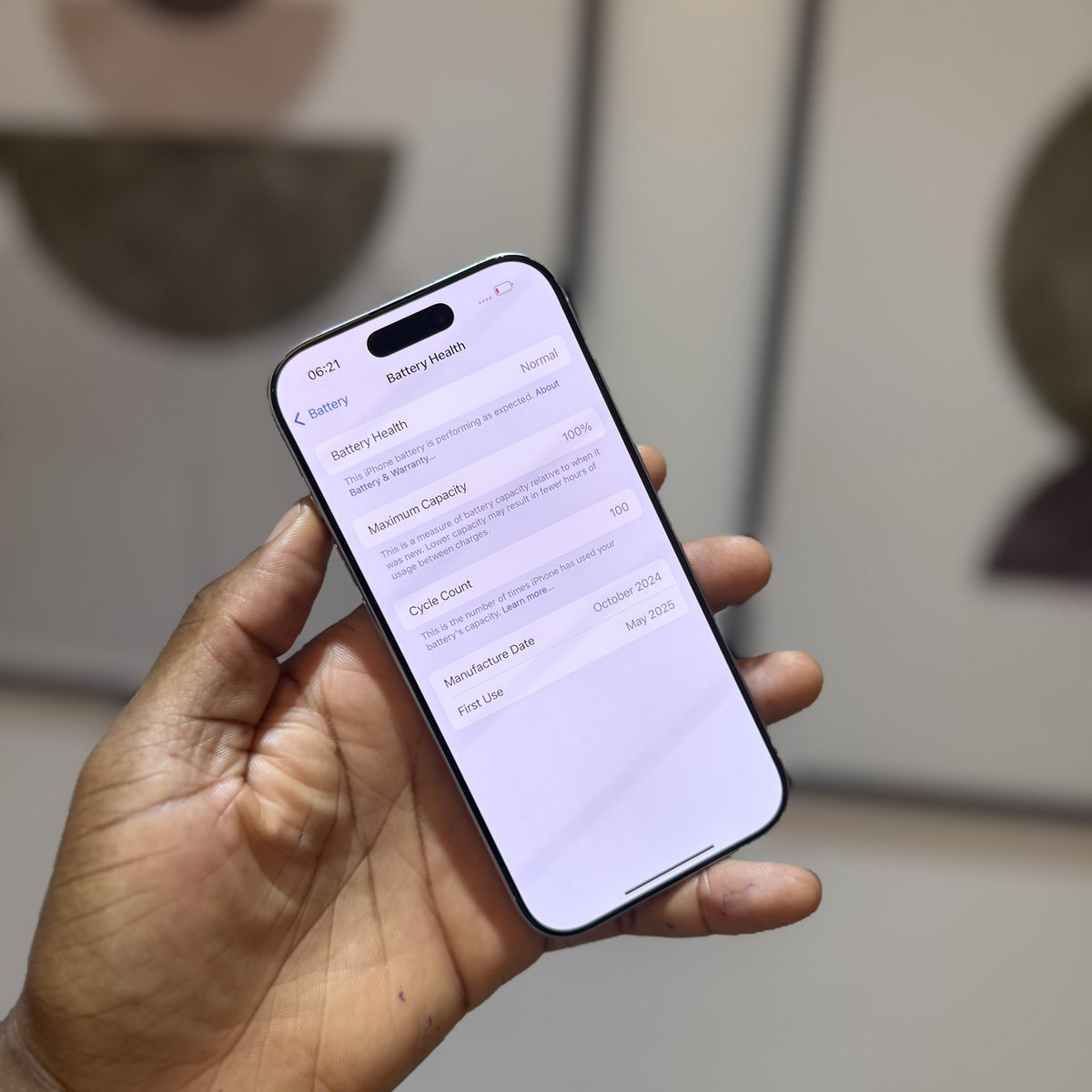 smartphonehub2's tweet photo. Deal Post 

iPhone 16 pro 512gb : 100BH ( 100cc) , apple warranty till May 2026

Price : N1,680,000🥰🥰🥰

Pray for Chelsea #GalaxyAI #FIFACWC #RealMadrid #PSGREAL #SquidGame3 https://t.co/YtfB0qdDcg