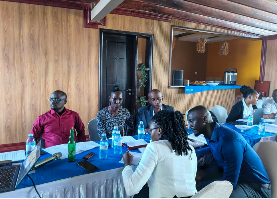 EnabelinUganda's tweet image. 🚀Powering Up Human Rights in Business! ⚖️📈
Together with experts from the Danish Institute for Human Rights, our Business and Human Rights Project trained 35 monitors from the @EOC_UG, @Mglsd_UG, and @UHRC_UGANDA through a joint session. 🇩🇰🤝🇺🇬
The training focused on;
💡…