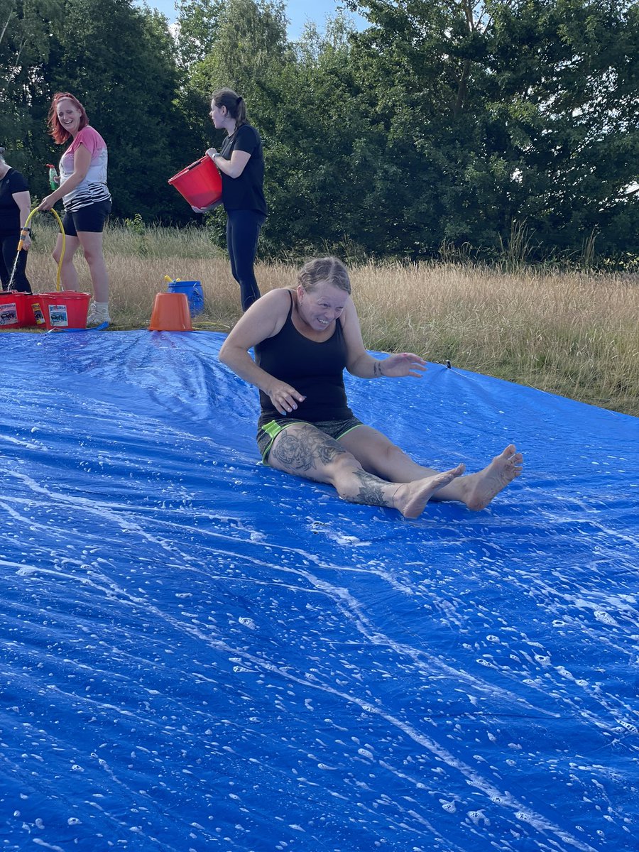 GD_Primary's tweet image. Team GD is all about play so we don’t do discos or proms for Y6 leavers, we do water slides! @OPAL_CIC @OPALOutdoorplay @JessicaBF1980 @AnaArdelean13 @Child_Leeds @PlayEngland @Leeds_Learning It’s now packed in time for the hosepipe ban!
