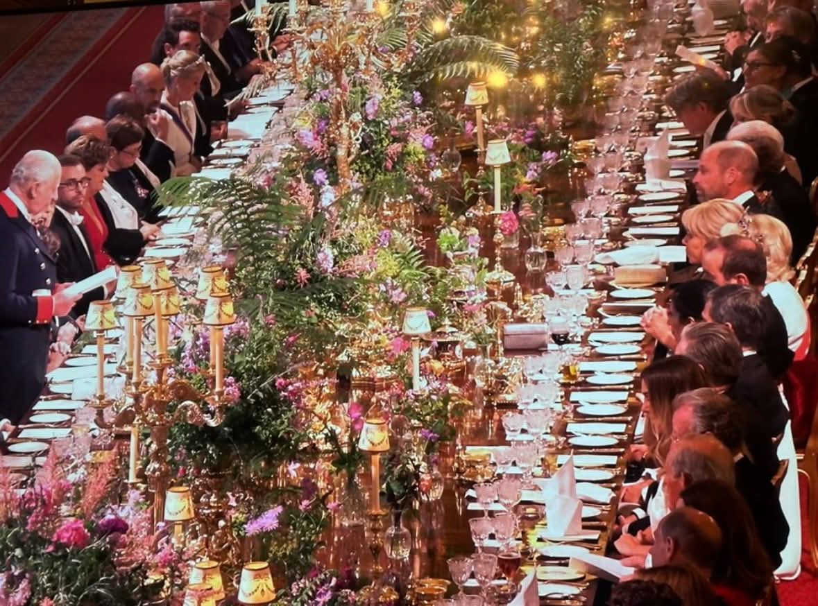 Donna4Rainhill's tweet image. Photos from macrons state visit and the lavish banquet.
MP’s have voted to strip disabled people of roughly 3k per year when many already live in poverty.
We have money for wars and for pompous banquets but they tell us we can’t help to support the most vulnerable in society.…