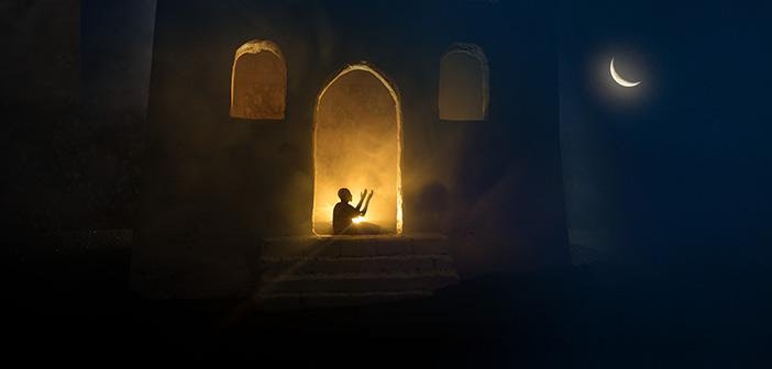 Rasûlullah ﷺ şöyle buyurdu: 

“Farz namazlardan sonra en faziletli namaz gece namazıdır.”

 (Müslim, Sıyâm, 202-203)