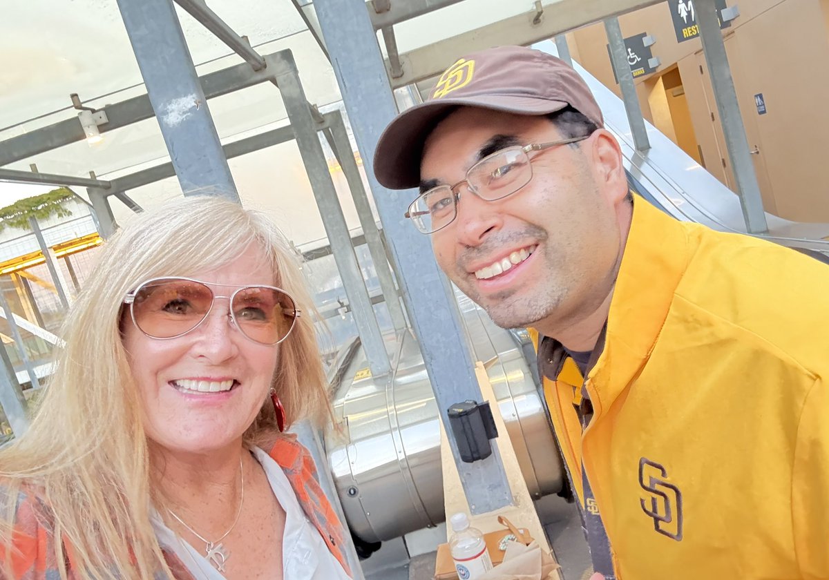 caryn_maroni's tweet photo. That moment when you hear ‘Hey Ms. Maroni!’ across the crowd… 💛⚾️
Ran into my former student Johnny working the Padres game — what a great surprise!
So proud to see my kids out in the world doing great things! 💫 #TeacherMoments #PadresGame
 #FullCircle
 #ProudTeacher #GoPadres https://t.co/r7kRMNDkzT