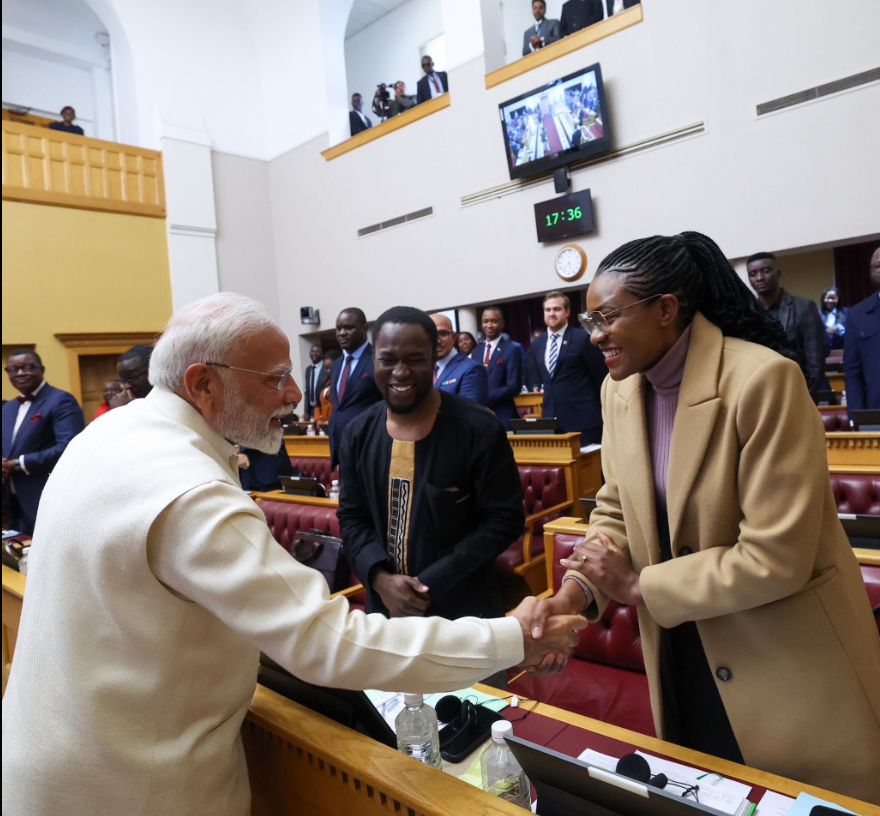 ananyarath73999's tweet photo. ‘I stand before you as a representative of the Mother of Democracy.’
PM @narendramodi ji’s historic address to Namibia’s joint Parliament echoed the voice of 1.4 billion Indians. A proud moment showcasing India’s values, vision, and growing global leadership. 🇮🇳🌍 #ModiInNamibia https://t.co/YLufSF3yE0