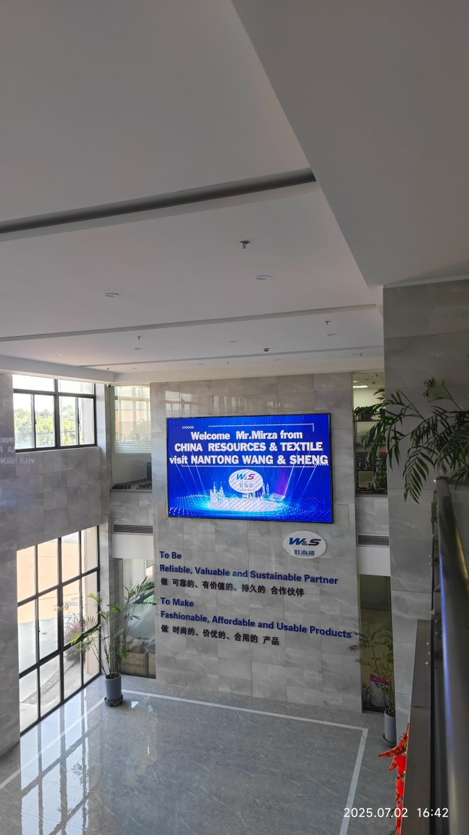 wangsheng010's tweet image. Explore premium fabrics at W&amp;amp;S Textile Factory to enhance your designs! #TextileExcellence #WSFactory  #qualityproduction #textileinnovation