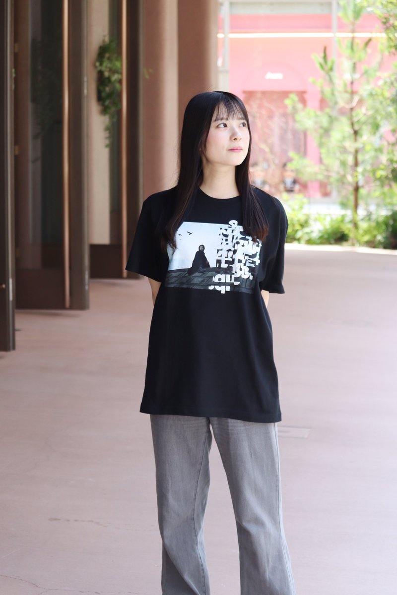 the_noises1's tweet image. 今週末はいよいよ書籍「NAGASE Nagase Stands On That Land　ある俳優に関する考察」永瀬正敏 サイン会＆トーク・ライブです。
loft-prj.co.jp/schedule/loft9…
私北山デザインの永瀬正敏Tシャツを先行発売いたしますので、ぜひ物販コーナーまでお立ち寄りください。私自身も物販コーナーにいます！