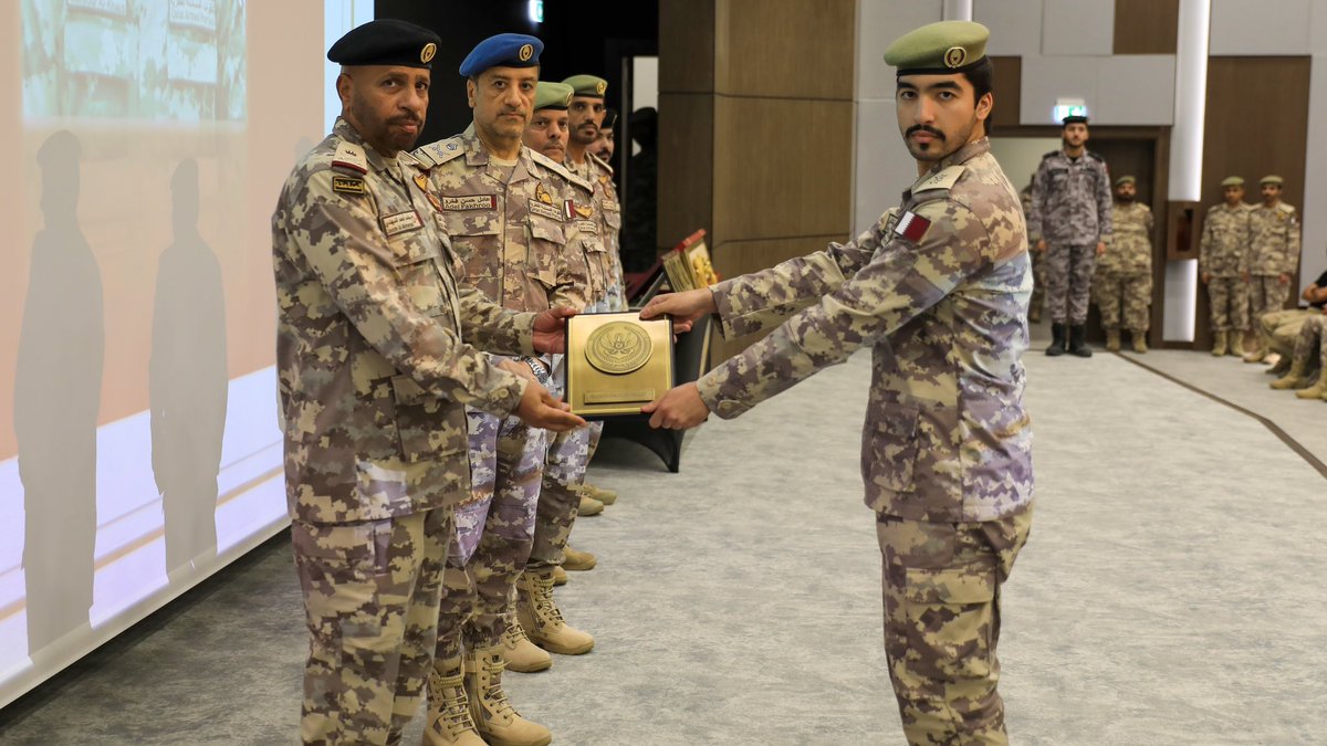 MOD_Qatar's tweet image. هيئة التعليم تحتفل بتخريج الدورة التأسيسية المشتركة للضباط رقم (3)