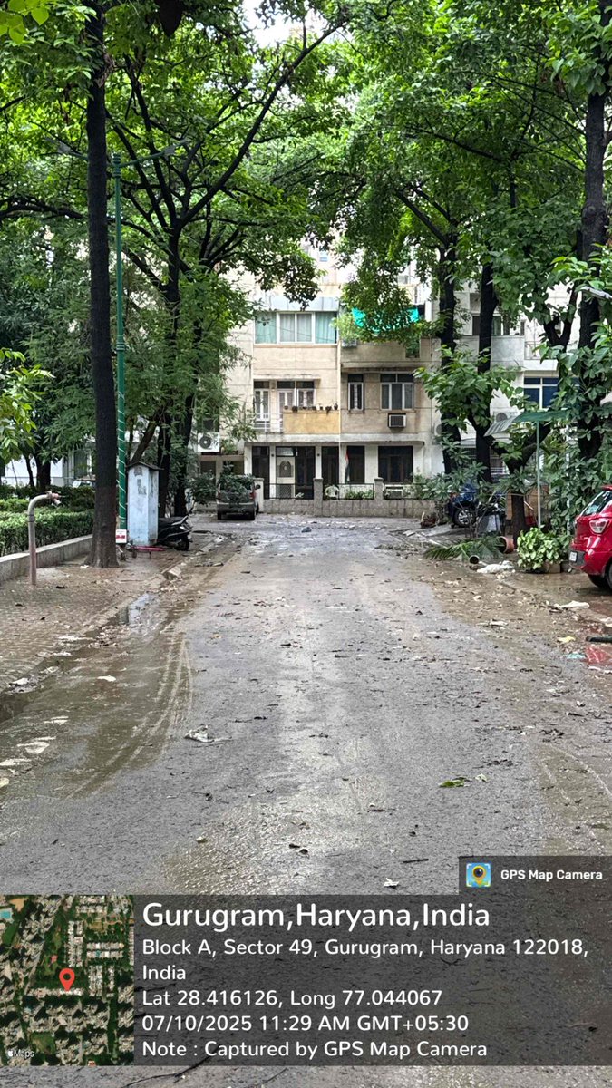 #SouthCity-2 Block A में जल निकासी कार्य सफलतापूर्वक पूरा कर लिया गया है।
नागरिकों को राहत मिली। #TeamMCG प्रतिबद्ध है आपकी सुविधा और सुरक्षा के लिए 
<a href="/ShikhaGupt75202/">Shikha Gupta</a> <a href="/sumedhasharma86/">Sumedha Sharma</a> <a href="/leenadhankhar/">Dr. Leena Dhankhar</a> <a href="/TOIGurgaon/">TOI Gurgaon</a> <a href="/htTweets/">Hindustan Times</a> <a href="/AshishYada94630/">Ashish Yadav</a> <a href="/MathildeRa77404/">mathilde R.</a> <a href="/gsam2411/">Saumya Gupta -Journalist</a>