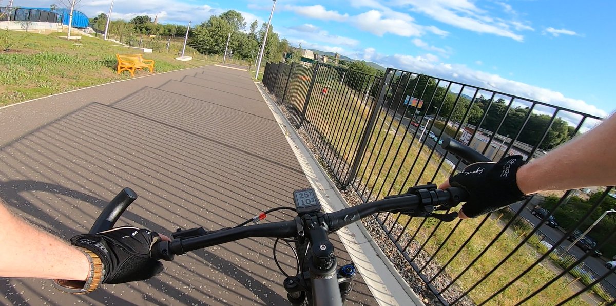 M_Hartl's tweet image. Grey morning in #WardieBay; today: #CyclingToWork; #MSc supervision; #mmetings; admin; lab work; #lifeofanacademic #Edinburgh markhartl.hw.ac.uk