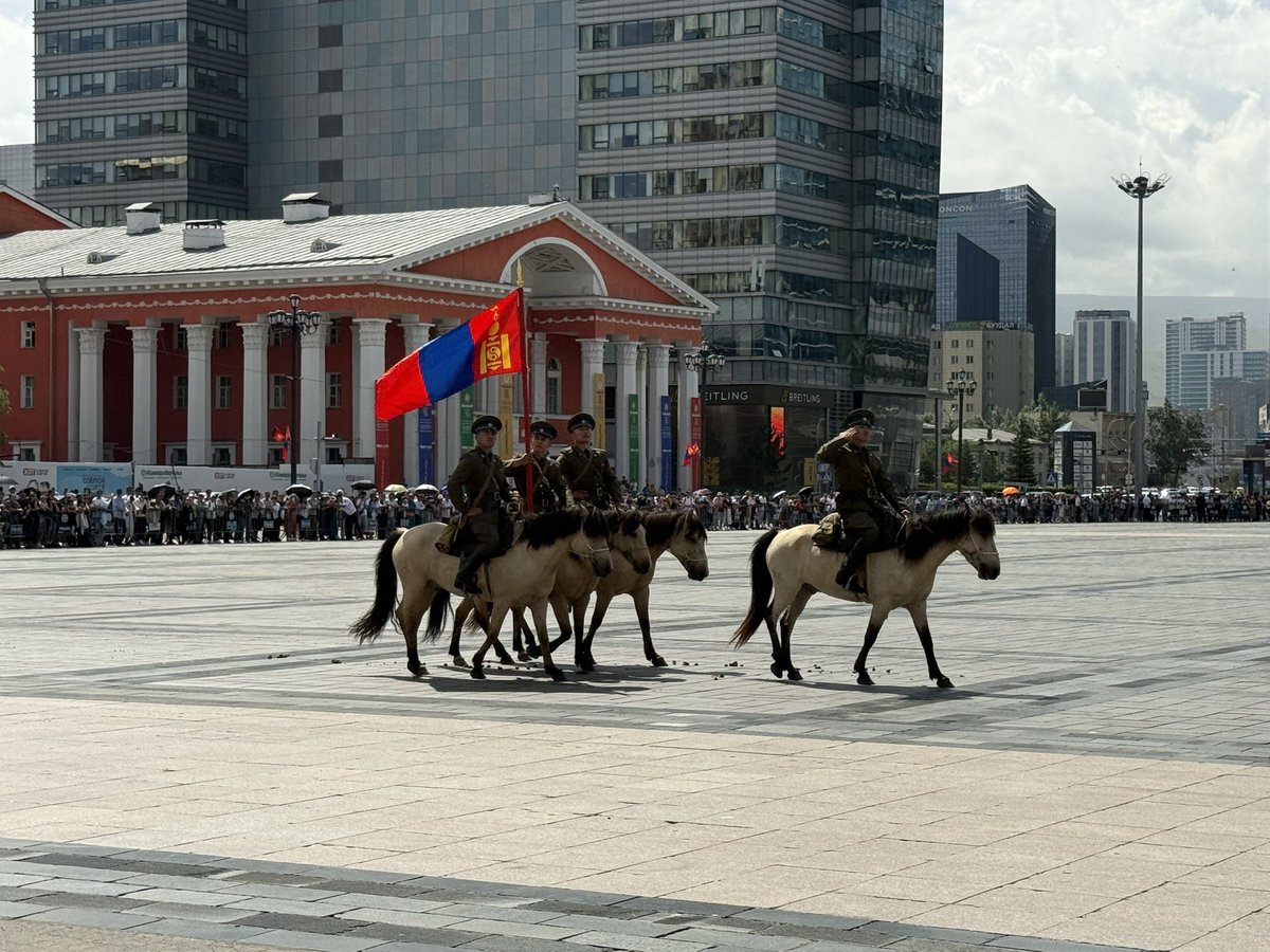 Chaleureux vœux au peuple mongol à l’occasion de cette fête chère, symbole de force, de patrimoine et de fierté nationale. Que les festivités de Naadam apportent joie, unité et un profond attachement aux traditions. Joyeux Naadam !