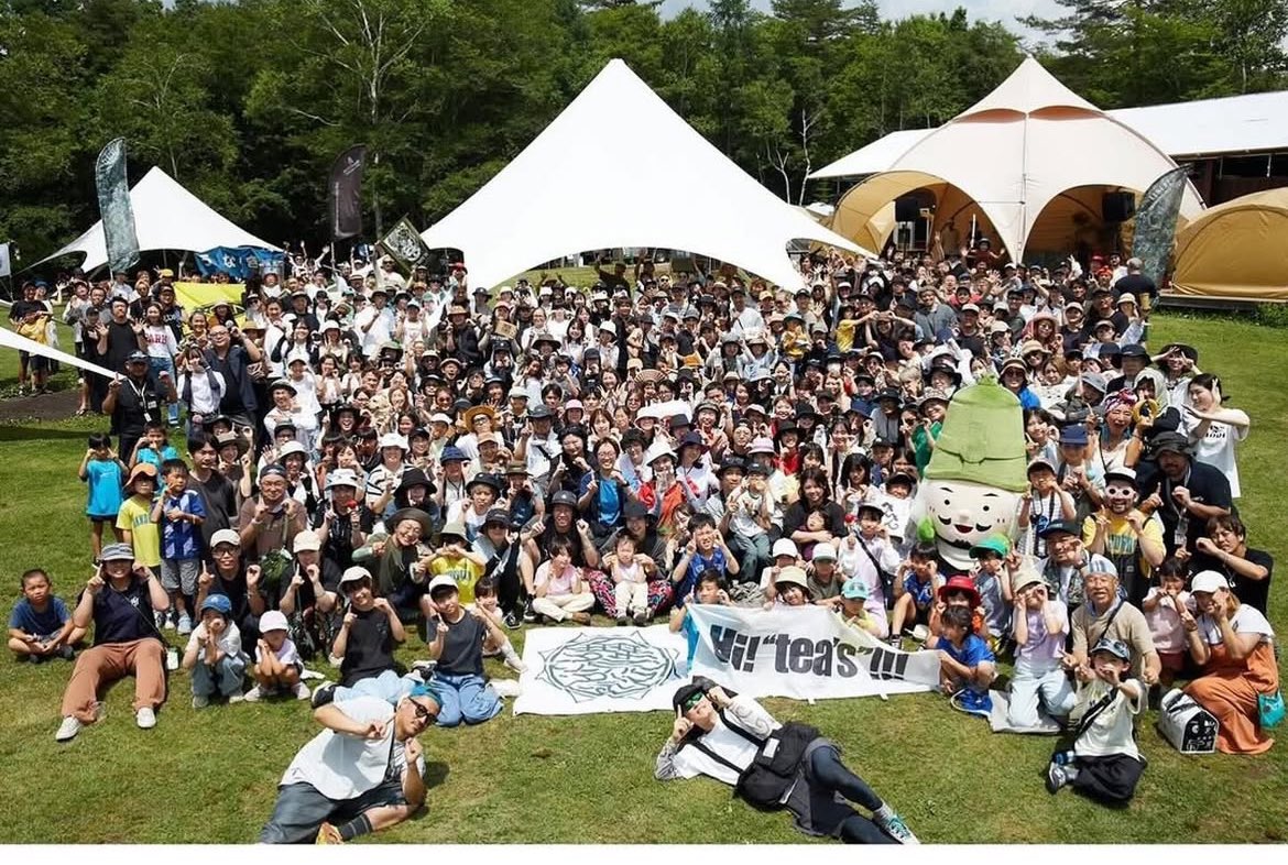 paticaman's tweet photo. 2025/7/5-6
今年10周年となる舞鳥祭
PATICAも出店
美しい芝生の上で皆んなで作る和やかなお祭りの風景は幸せな気持ちにさせてくれます
5:30am現れた雄大な浅間山にも出会えました
#舞鳥祭 #舞鳥祭2025 #elnest #elnestcreativeactivity
#mightry
#ライジングフィールド軽井沢
#patica #パチカ https://t.co/YFO5TQgmni