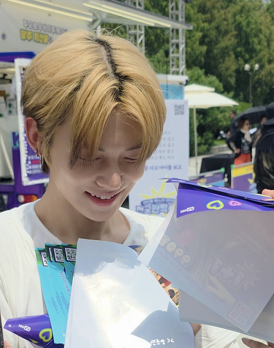 250710 반짝투어 
🦊연준이~귀여워😆
#연준 #YEONJUN #ヨンジュン