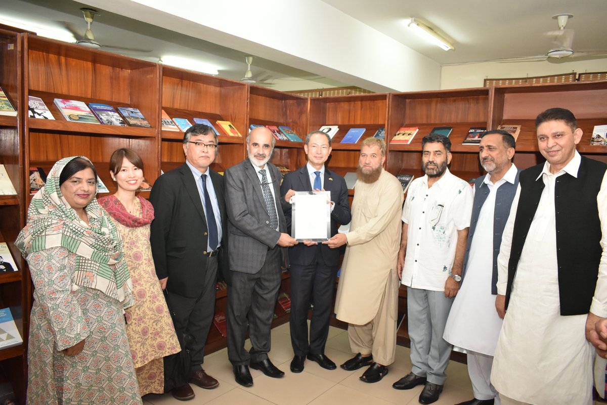 READ JAPAN PROJECT (@japan_read) on Twitter photo In alliance with <a href="/JapaninPak/">Embassy of Japan in Pakistan</a>, READ JAPAN PROJECT has scribed a new chapter of enlightenment, gifting 166 Japan-themed books to <a href="/cuiatd/">COMSATS University Islamabad, Abbottabad Campus</a> 🇵🇰🇯🇵
Hoping to ink new interest in Japan studies at the university! #ReadJapanProject #NipponFoundation In alliance with <a href="/JapaninPak/">Embassy of Japan in Pakistan</a>, READ JAPAN PROJECT has scribed a new chapter of enlightenment, gifting 166 Japan-themed books to <a href="/cuiatd/">COMSATS University Islamabad, Abbottabad Campus</a> 🇵🇰🇯🇵
Hoping to ink new interest in Japan studies at the university! #ReadJapanProject #NipponFoundation