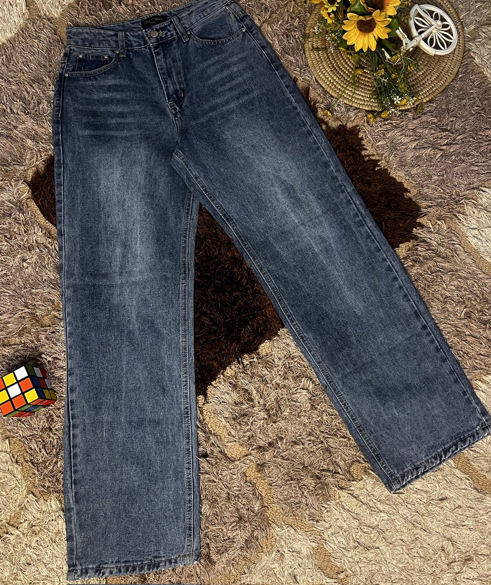 I'm running a 10% discount off each of these pants starting from today⏳

Normal price is #12,000.
So I'm giving out for #10,800

Location: Lagos 

Free delivery  within UNILAG🚚 🆓