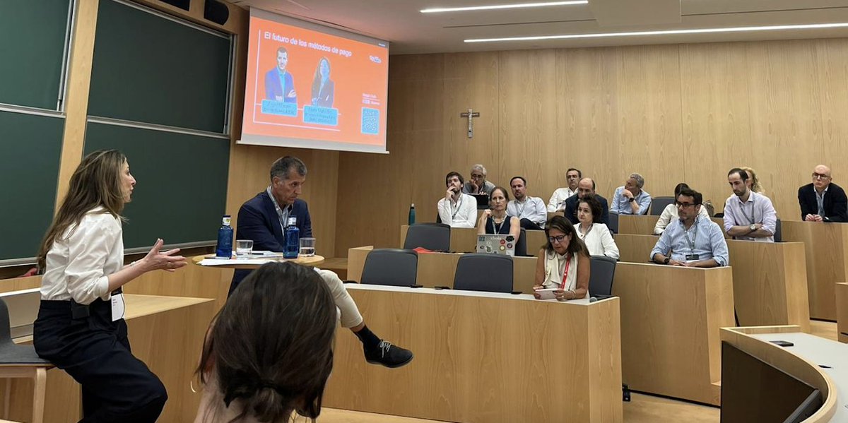 La semana pasada, Nuria Mohedas Tamayo, nuestra directora de Pagos y Banca Digital, y Angel Nigorra, director general de <a href="/Bizum_ES/">Bizum</a>, compartieron con <a href="/iesebschool/">IESE Business School</a> Alumni los retos que afrontan los medios de pago en la actualidad y cómo Bizum jugará un papel predominante en todos