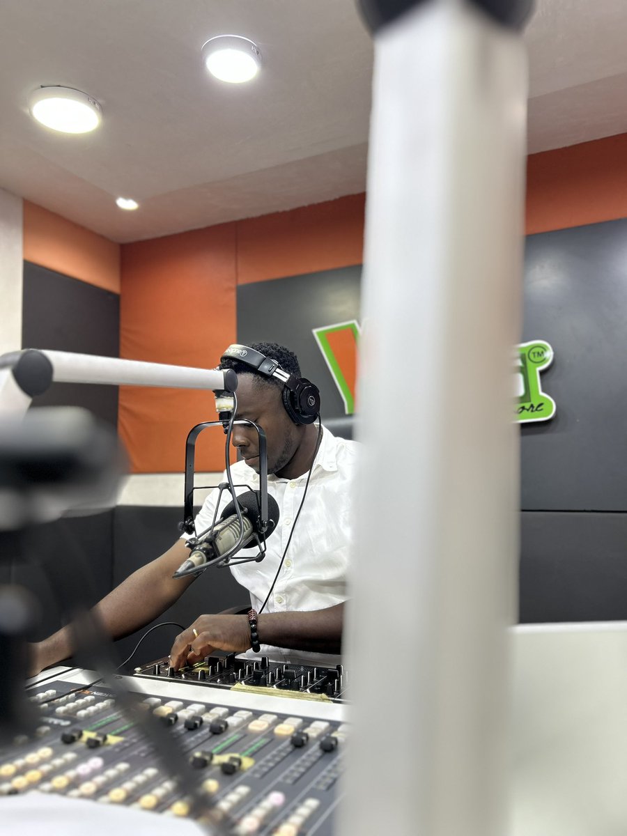 Ebenezer Donkoh (NY DJ) (@nydjlive) on Twitter photo Morning ritual. Up and awake, serving the city's biggest breakfast show, #RYSENSHYNE only on @Y1025FM. Start your day right. Kindly tune in now 🚀 Morning ritual. Up and awake, serving the city's biggest breakfast show, #RYSENSHYNE only on @Y1025FM. Start your day right. Kindly tune in now 🚀