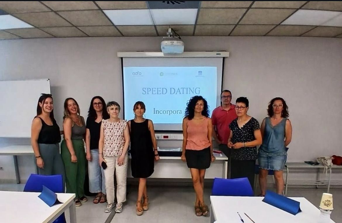 ADFO Associació (@adfoassociacio) on Twitter photo Des de ADFO, amb <a href="/Osonament/">Osonament</a> i <a href="/SantTomas_/">Sant Tomàs</a>, hem organitzat un speed dating laboral per afavorir la inserció al sector de la neteja a través de la xarxa #Incorpora de <a href="/FundlaCaixa/">Fundación ”la Caixa”</a>.
15 participants, entrevistes breus i oportunitats reals! 💼🙌
#Osona #InsercióLaboral Des de ADFO, amb <a href="/Osonament/">Osonament</a> i <a href="/SantTomas_/">Sant Tomàs</a>, hem organitzat un speed dating laboral per afavorir la inserció al sector de la neteja a través de la xarxa #Incorpora de <a href="/FundlaCaixa/">Fundación ”la Caixa”</a>.
15 participants, entrevistes breus i oportunitats reals! 💼🙌
#Osona #InsercióLaboral