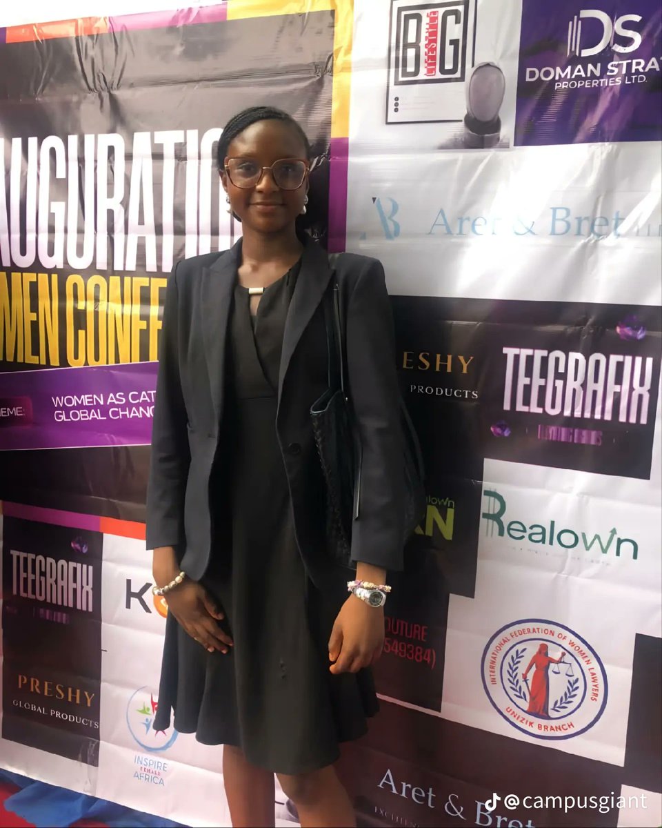 Tezslakidd's tweet image. Heartbreak at Nnamdi Azikiwe University as Miss Ajana Isabella, a 100-level law student, tragically passed away.
Isabella, who lived with diabetes, misplaced her room key at Elmada Hostel. Staff reportedly demanded 120,000 Naira before opening the door, despite her urgent pleas…