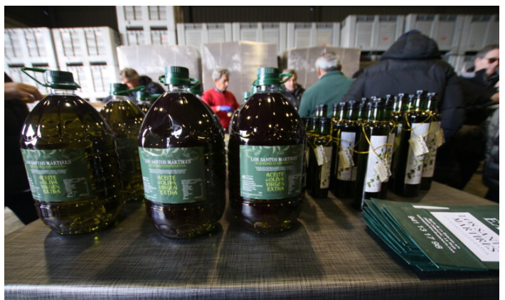 🫒  El aceite de oliva del trujal de Calahorra baja de precio
LÉELO EN:  tinyurl.com/yt3hk9ek

#cooperativasantosmártires #aceitedeolivavirgenextra