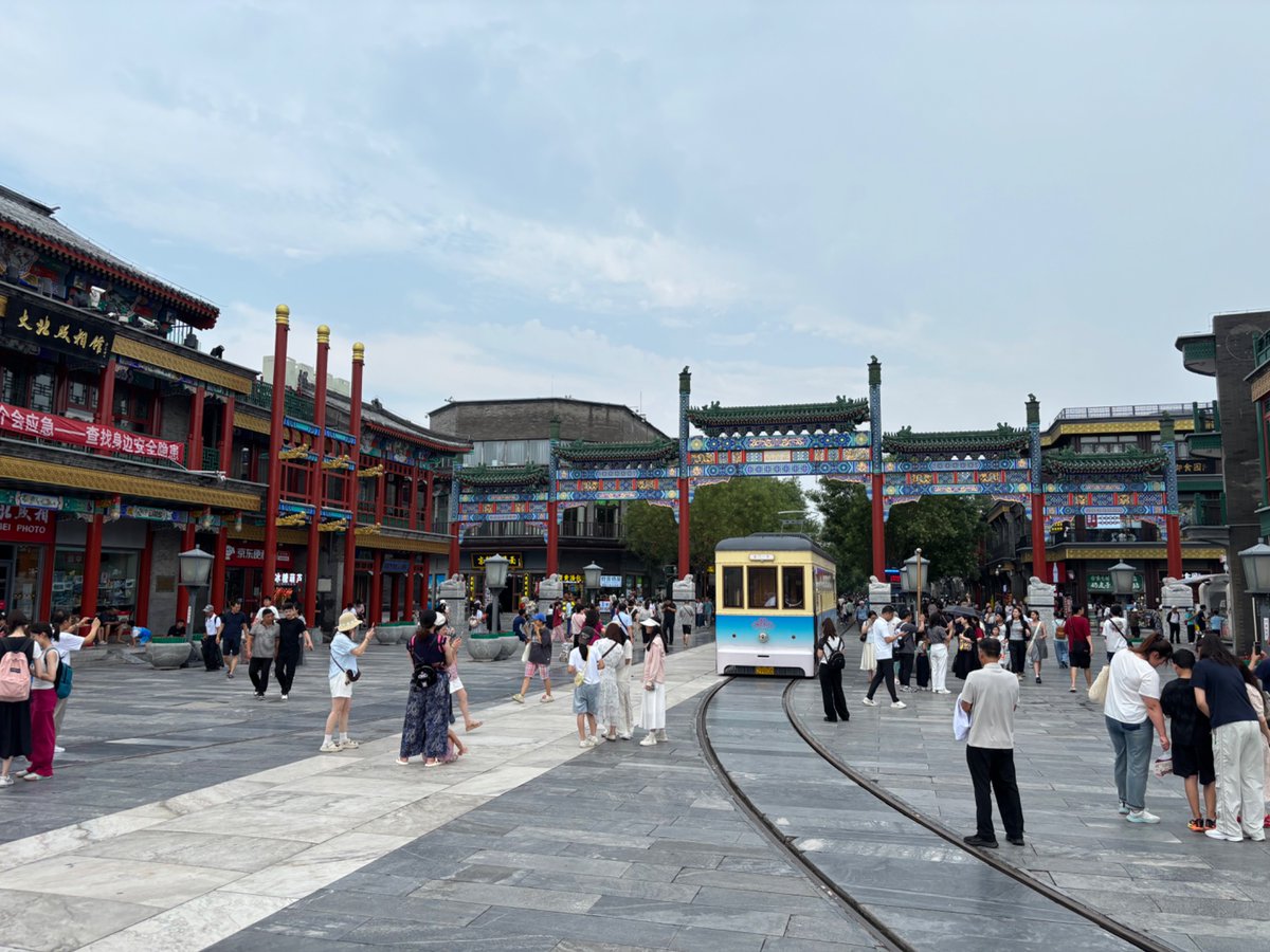 仕事で北京にきていますが

圧倒的な量の上に
質は作られる

を実感しています