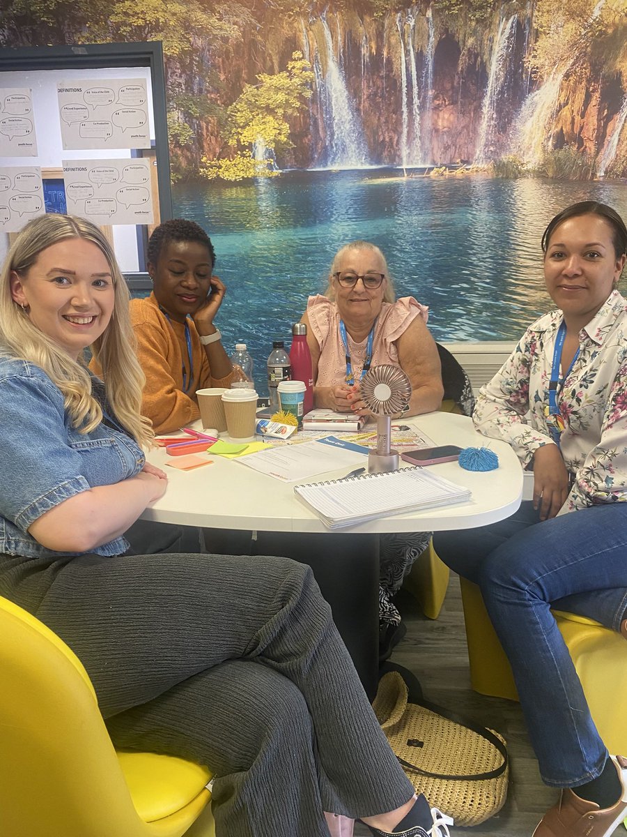 Phoenix &amp; GU attended Lundy training - lots of fantastic ideas being brought back to the wards! Was also great spending time with our lovely Pennine colleagues <a href="/LozShan/">Laura Shannon</a> &amp; <a href="/CharGoodallRMN/">Charlotte Goodall</a> from Hope  unit sharing ideas around practice and future collaboration! #TeamCAMHS <a href="/GMMH_NHS/">Greater Manchester Mental Health</a>