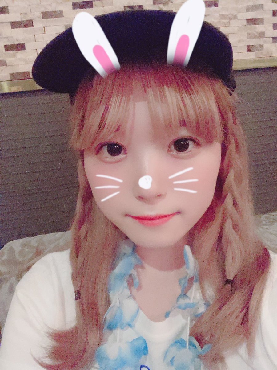 hiroko3004's tweet image. こんにちは♡(*´˘`*)♡今朝埼玉県に住む長女からphoto「うらら♡おっか〜にそっくりだよ」同じく埼玉県に住むは孫1号21才なのよ~体型そっくりってお互い自覚してるけど似てるかな💕もう1枚は先程会社で📷🫧この後半のお仕事も頑ろ⸜(๑⃙⃘'ᗜ'๑⃙⃘)⸝