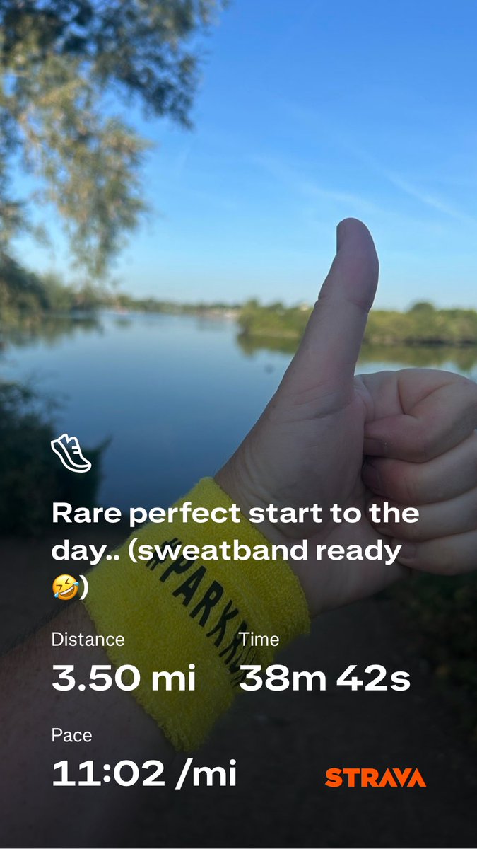 Perfect start to graduation 👨‍🎓 day… #love2run #sweatbandready #happyplace