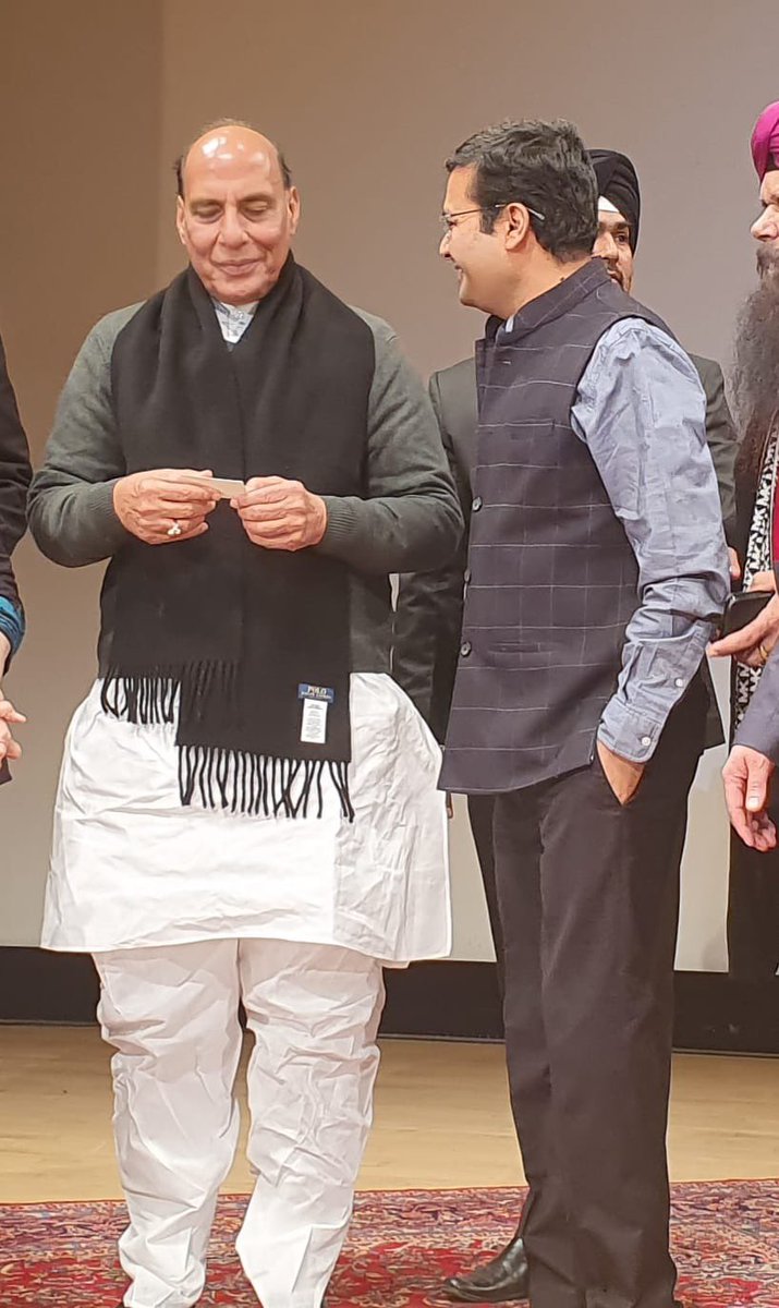 Ujjwal Deepak (@ujjwaldeepak) on Twitter photo माननीय केंद्रीय रक्षा मंत्री आदरणीय श्री <a href="/rajnathsingh/">Rajnath Singh</a> जी को जन्मदिन की हार्दिक बधाई एवं शुभकामनाएँ।
प्रभु श्री राम से आपके उत्तम स्वास्थ्य और दीर्घायु की कामना करता हूं। माननीय केंद्रीय रक्षा मंत्री आदरणीय श्री <a href="/rajnathsingh/">Rajnath Singh</a> जी को जन्मदिन की हार्दिक बधाई एवं शुभकामनाएँ।
प्रभु श्री राम से आपके उत्तम स्वास्थ्य और दीर्घायु की कामना करता हूं।