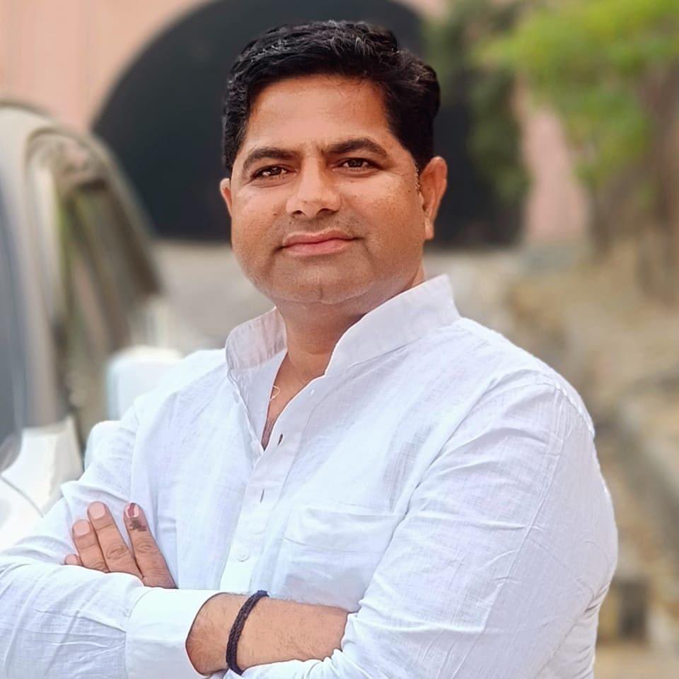 Ravindra Patel (@ravindrapatel05) on Twitter photo श्री देवनारायण मंदिर ट्रस्ट जोधपुरिया के संरक्षक एवं पूर्व महामंत्री पूर्व कोषाध्यक्ष ,सहज और सरल व्यक्तित के धनी भाई श्री सुरेश डोई निवाई जी को जन्मदिन पर हार्दिक बधाई एवं शुभकामनाएँ 🌺
देव महाराज की कृपादृष्टि आप पर सदैव बनी रहे
<a href="/DoiSuresh/">Suresh Doi</a> श्री देवनारायण मंदिर ट्रस्ट जोधपुरिया के संरक्षक एवं पूर्व महामंत्री पूर्व कोषाध्यक्ष ,सहज और सरल व्यक्तित के धनी भाई श्री सुरेश डोई निवाई जी को जन्मदिन पर हार्दिक बधाई एवं शुभकामनाएँ 🌺
देव महाराज की कृपादृष्टि आप पर सदैव बनी रहे
<a href="/DoiSuresh/">Suresh Doi</a>