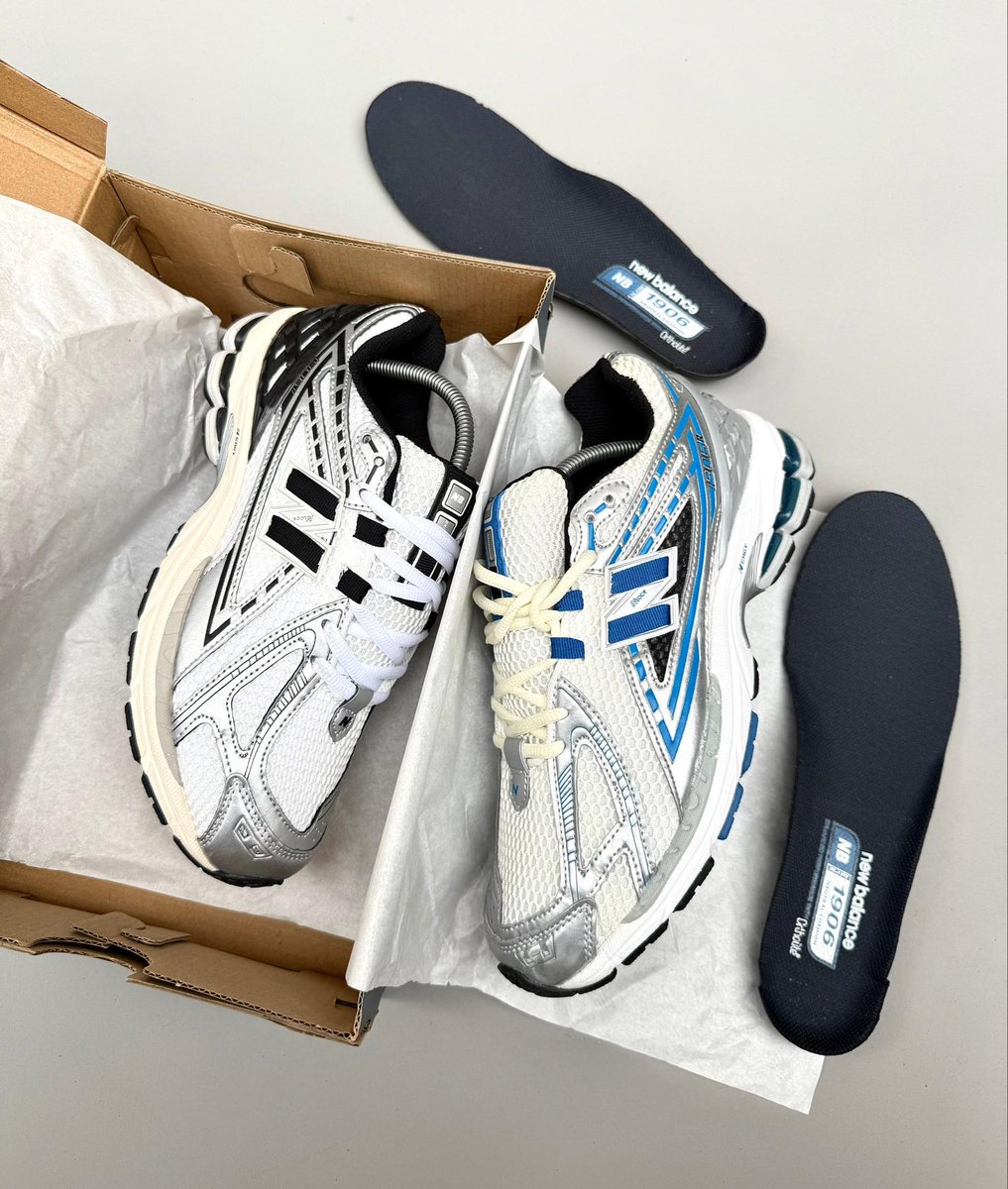 ashowzwears_'s tweet image. New Balance 1906A
Price:~70,000 naira
Size 40-47
Order link: wa.me/+2349068187970